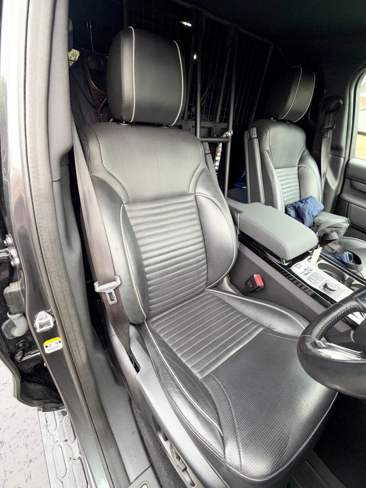 Land Rover Discovery 2018 photo 5