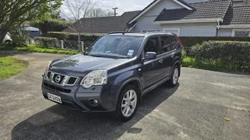 Nissan X-Trail 2012 photo 2