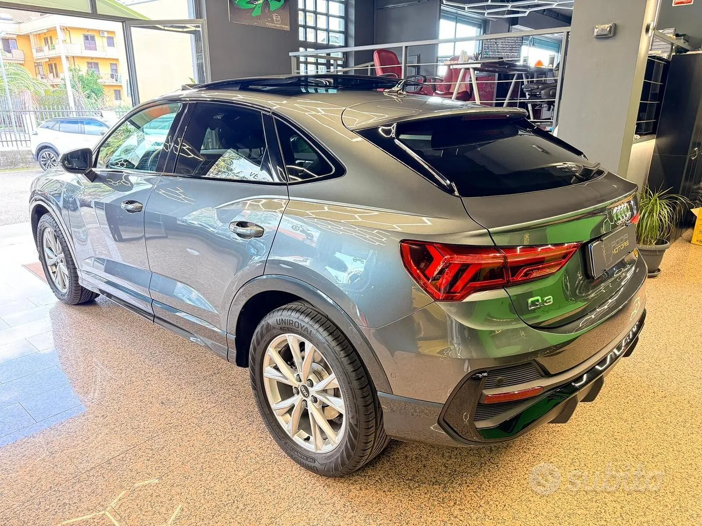 Audi Q3 2021 photo 4