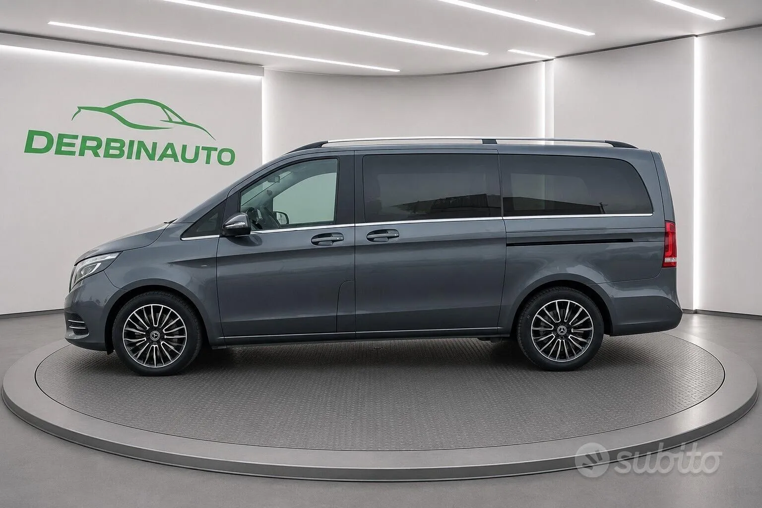 Mercedes-Benz V-Class 2023 photo 2