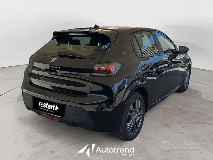 Peugeot 208 2022 photo 2