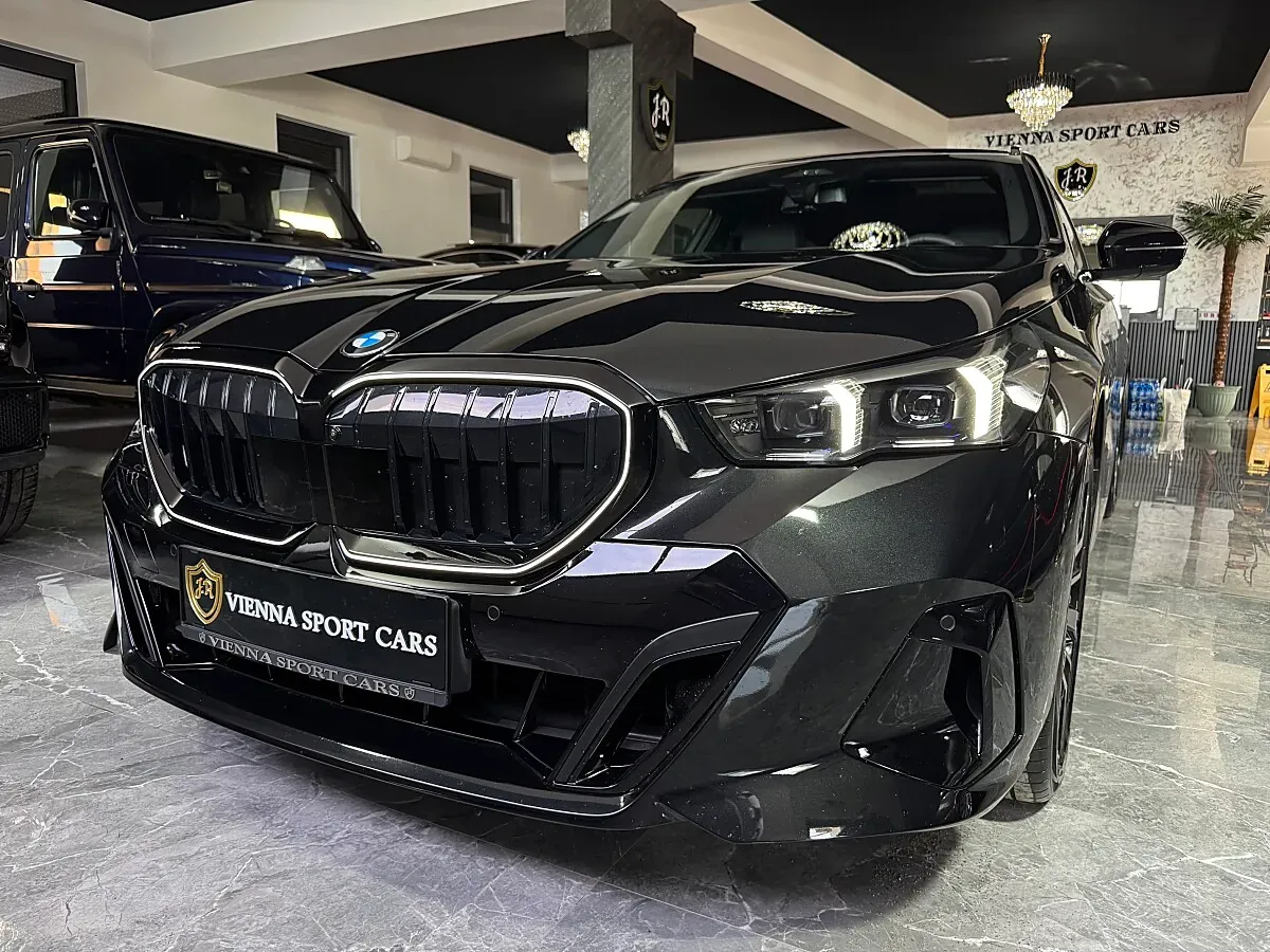 BMW 5 Series 2025 photo 3