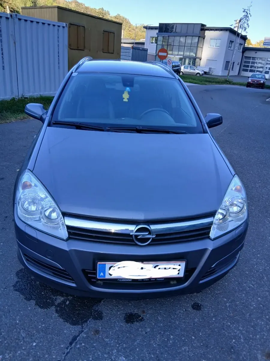 Opel Astra 2005 photo 2