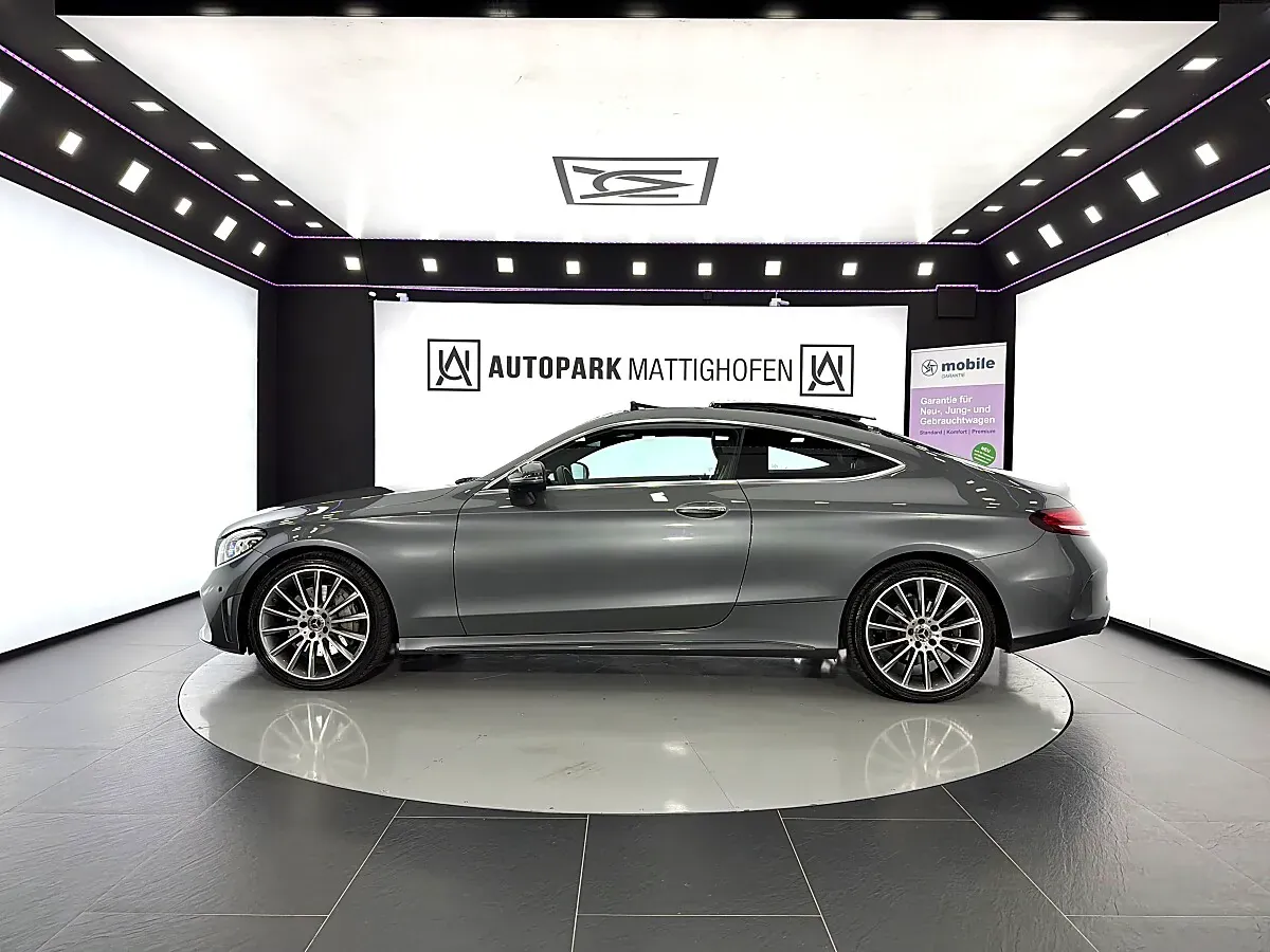 Mercedes-Benz C-Class 2019 photo 3