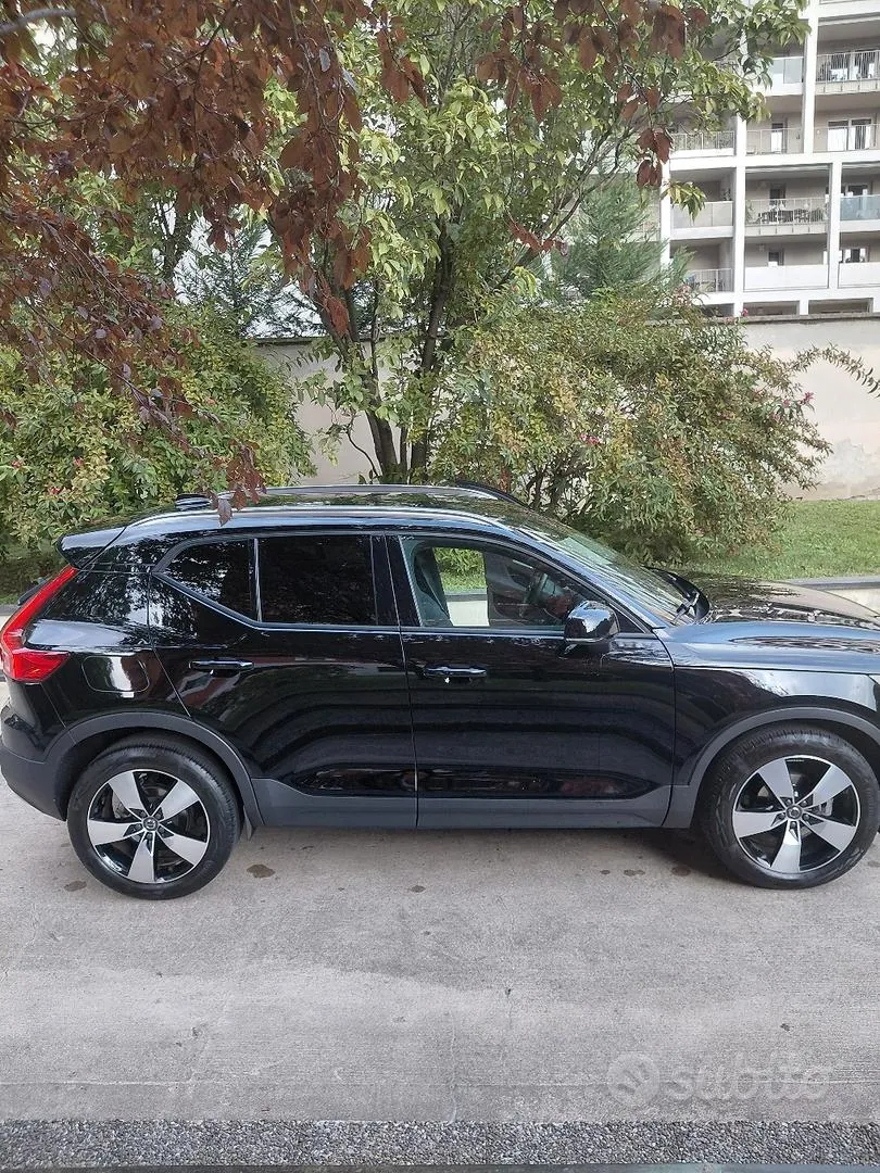Volvo Xc40 2021 photo 2