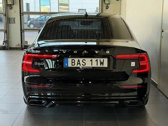 Volvo S60 2022 photo 3