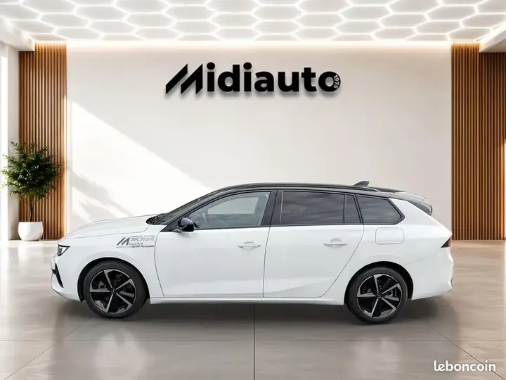 Opel Astra 2024 photo 2
