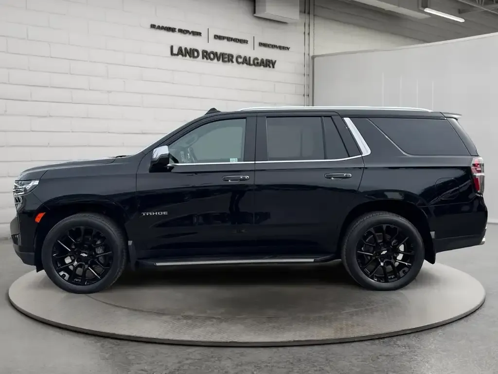 Chevrolet Tahoe 2022 photo 2