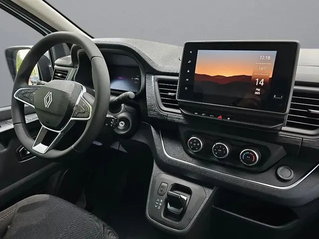 Renault Trafic 2025 photo 3