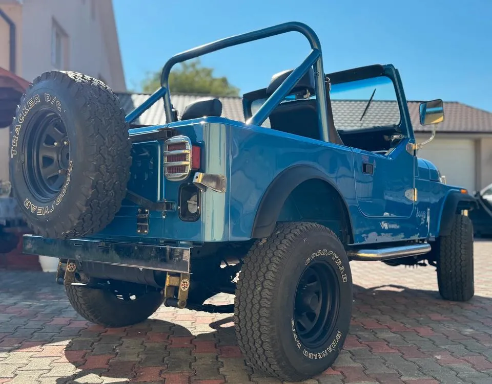 Jeep Cj7