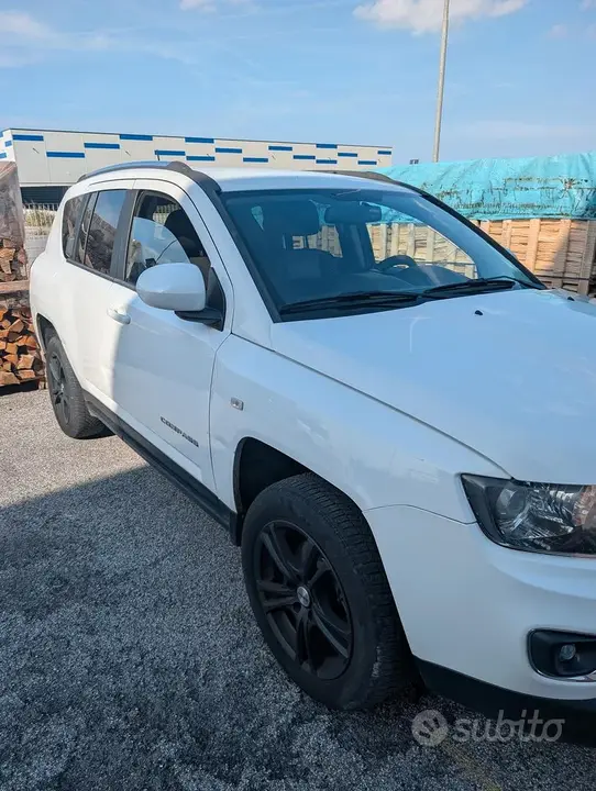 Jeep Compass 2014 photo 2