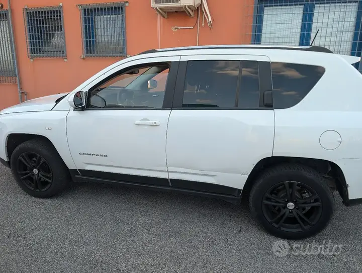 Jeep Compass 2014 photo 4