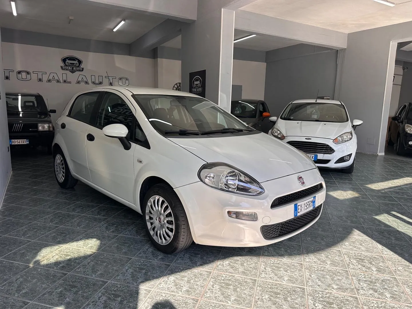 Fiat Punto 2014 photo 5