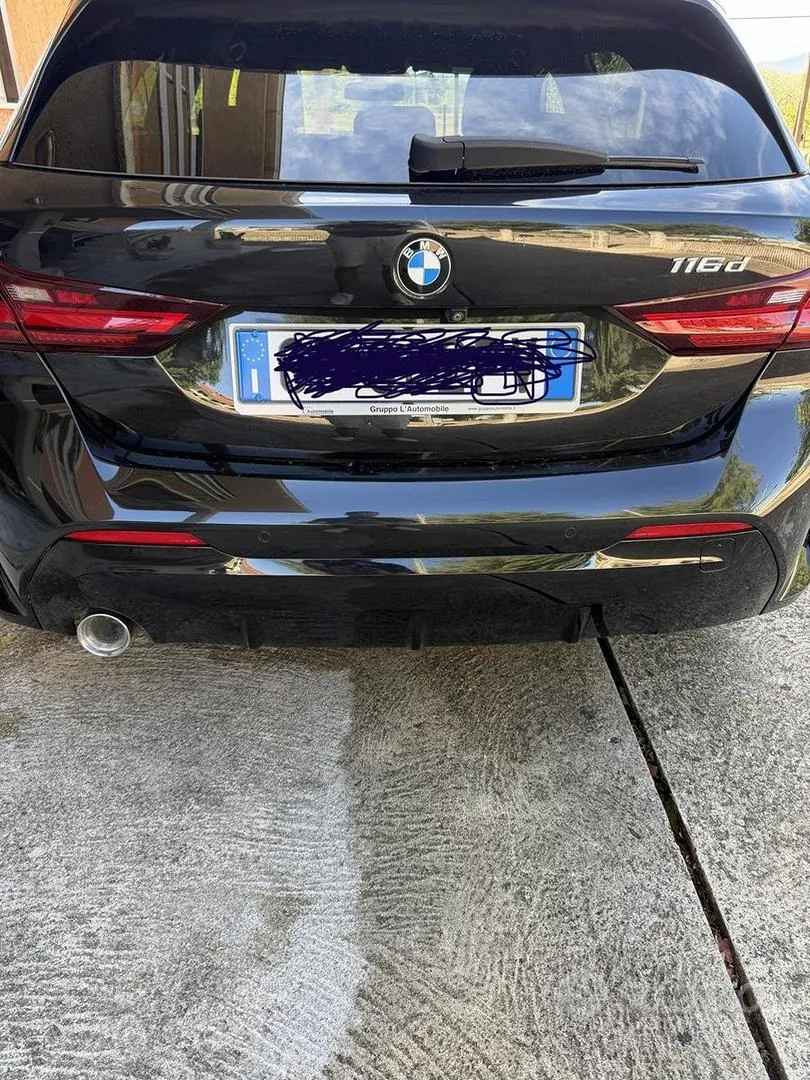 BMW 1 Series 2021 photo 2