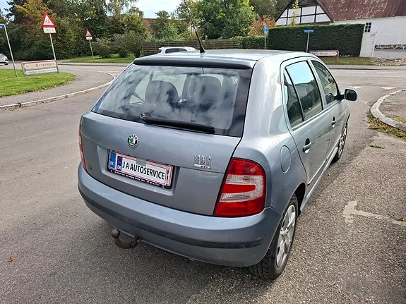 Skoda Fabia 2005 photo 3