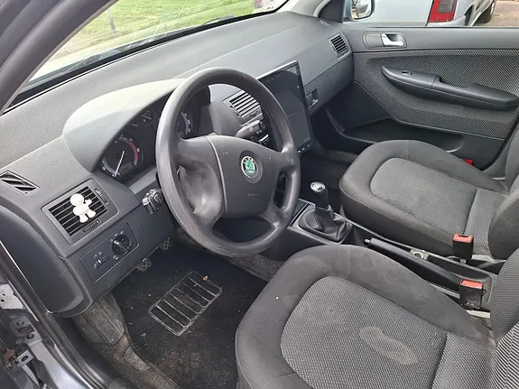 Skoda Fabia 2005 photo 4