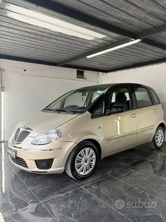 Lancia Musa 2011 photo 3