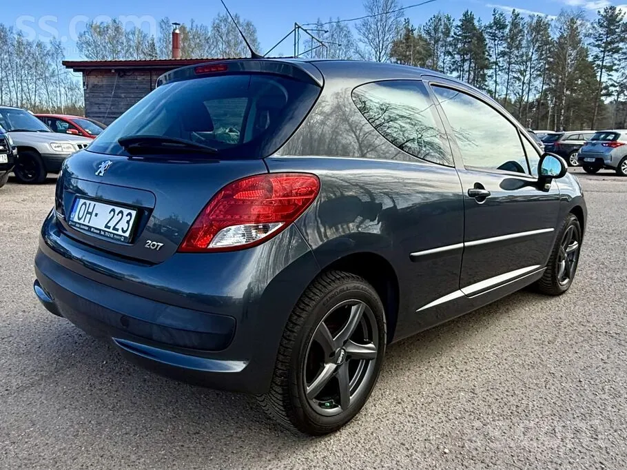Peugeot 207 2010 photo 4