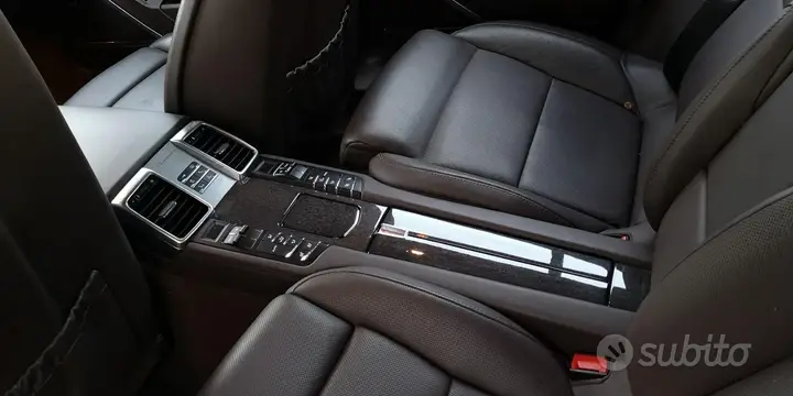 Porsche Panamera 2010 photo 5