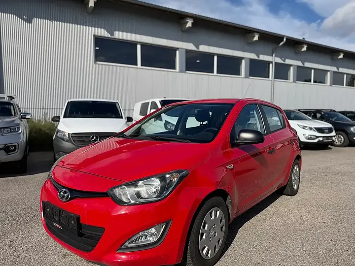 Hyundai I20 2012 photo 2