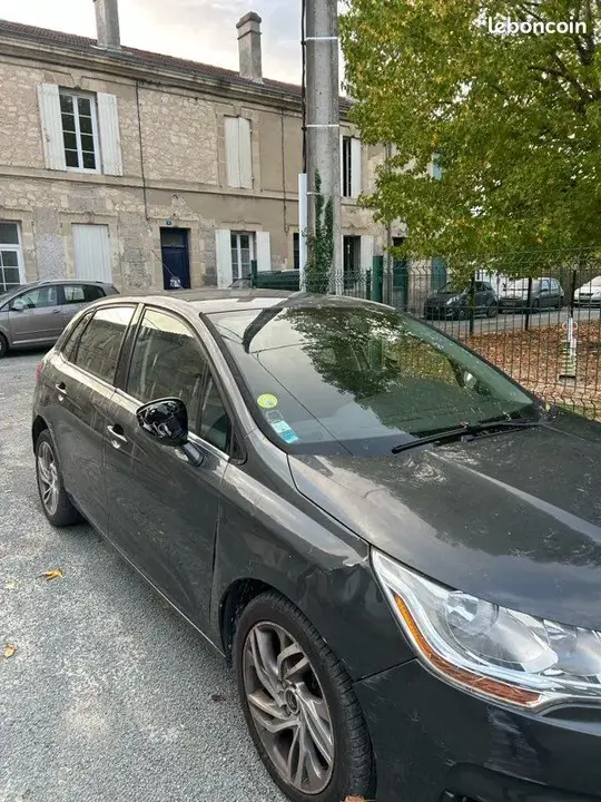 Citroen C4 2013 photo 3