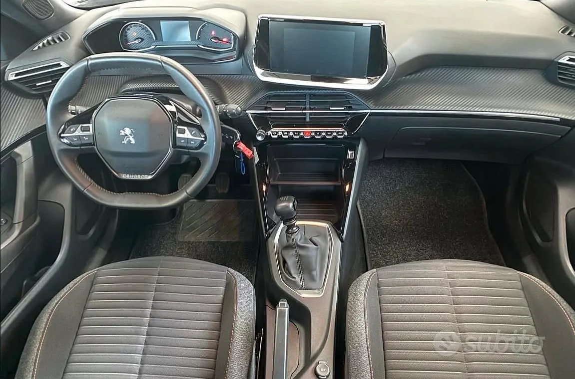 Peugeot 2008 2023 photo 5