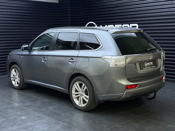 Mitsubishi Outlander 2014 photo 2