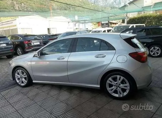 Mercedes-Benz A 180 2017 photo 4