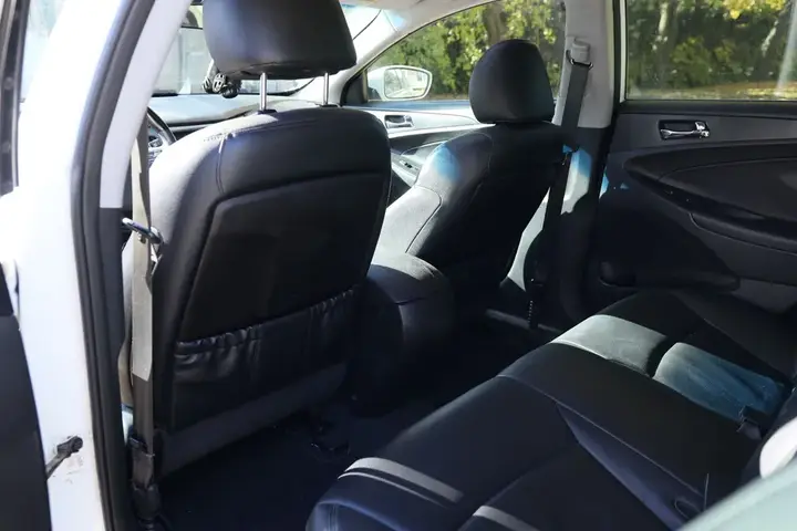 Hyundai Sonata 2013 photo 2