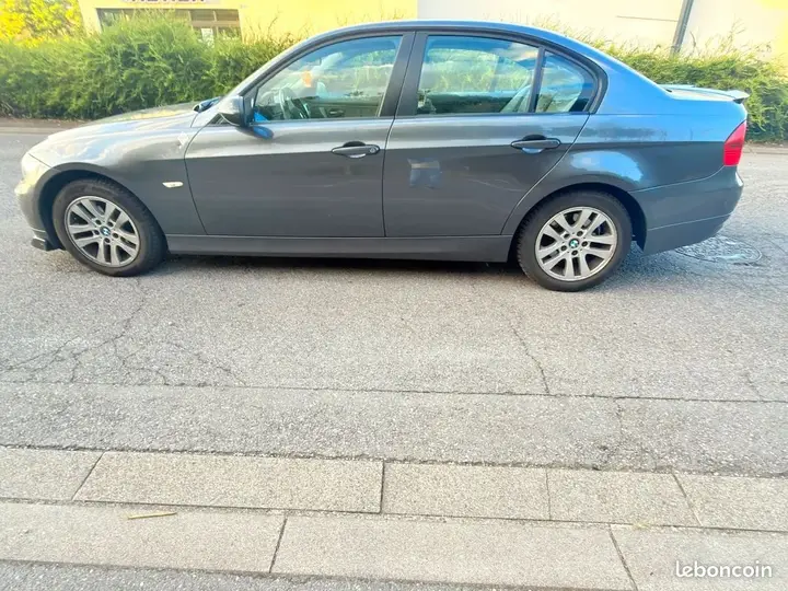 BMW 3 Series 2005 photo 5