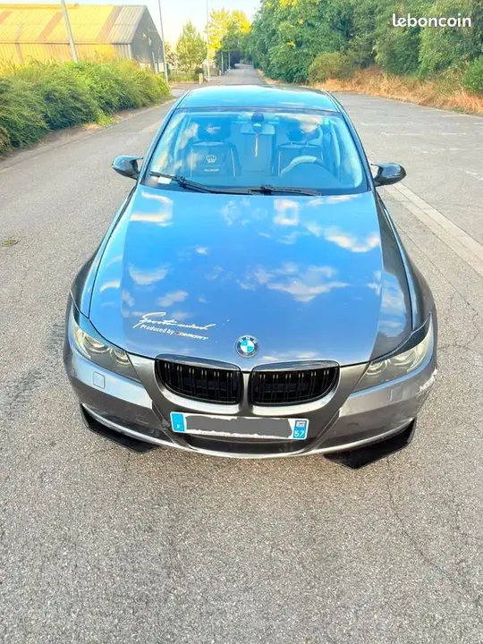 BMW 3 Series 2005 photo 2