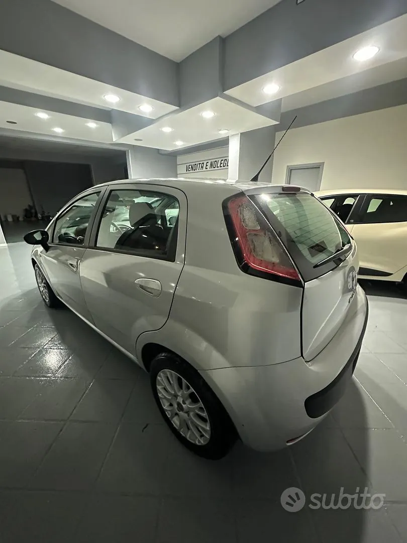 Fiat Punto Evo 2012 photo 5