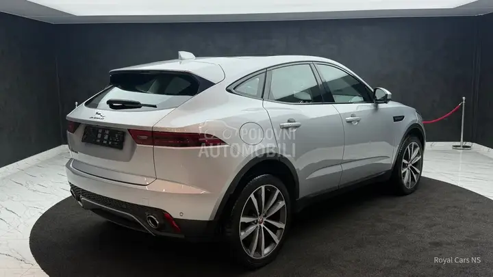 Jaguar E-Pace 2018 photo 5