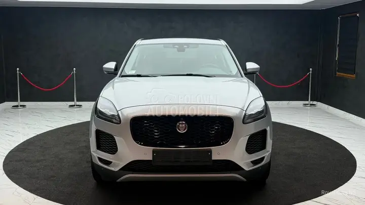 Jaguar E-Pace 2018 photo 2