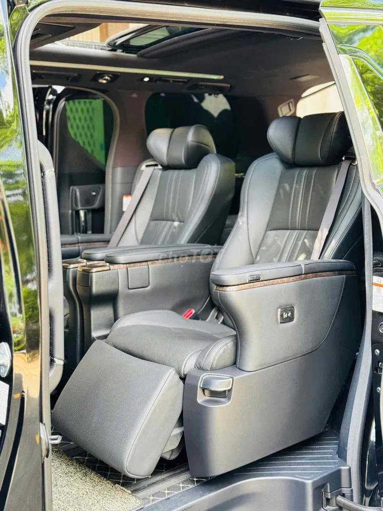 Toyota Alphard 2020 photo 4