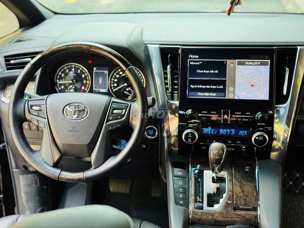 Toyota Alphard 2020 photo 5