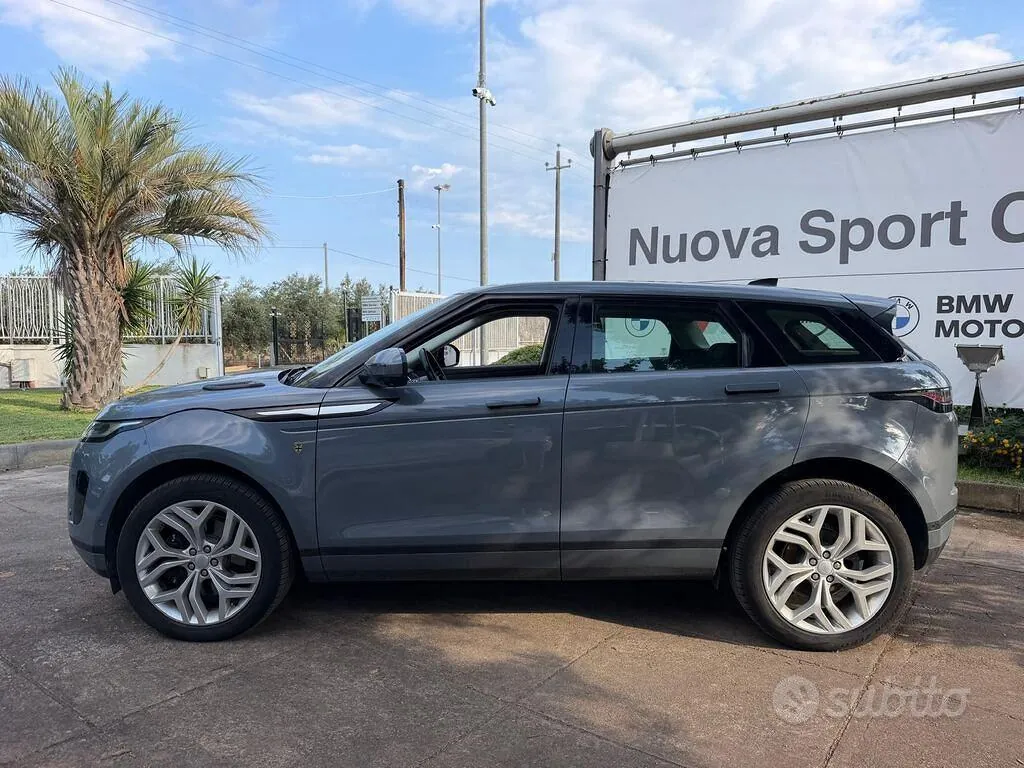 Land Rover Range Rover Evoque 2021 photo 2