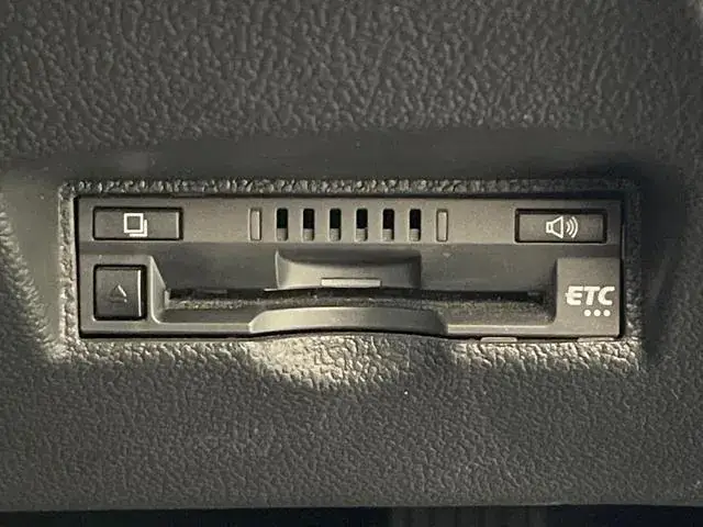 Toyota Prius 2018 photo 4