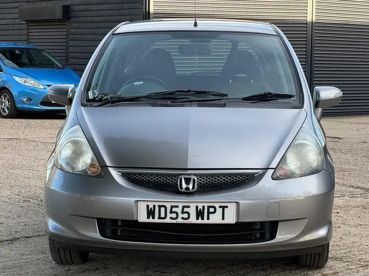 Honda Jazz 2006 photo 2