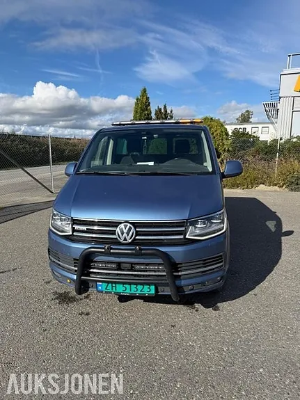 Volkswagen Transporter 2018 photo 3
