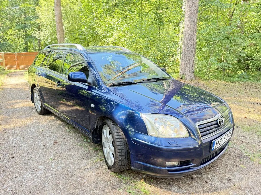 Toyota Avensis 2004 photo 3