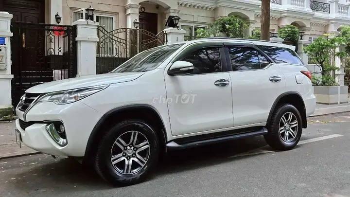 Toyota Fortuner 2017 photo 3