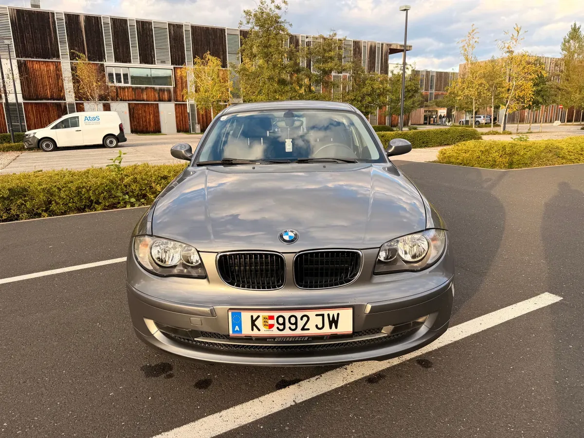 BMW 1 Series 2008 photo 2