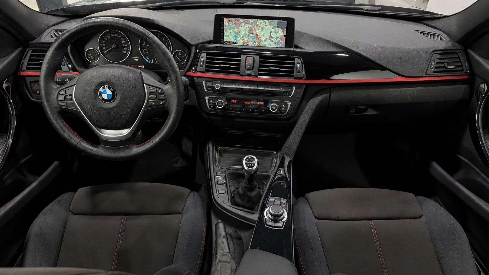 BMW 328 2012 photo 3