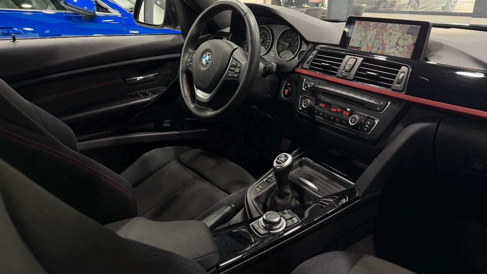 BMW 328 2012 photo 4