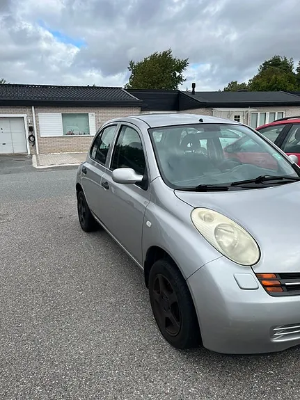 Nissan Micra 2004 photo 2
