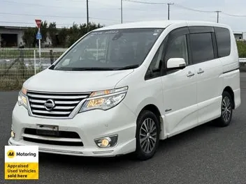 Nissan Serena 2014 photo 3