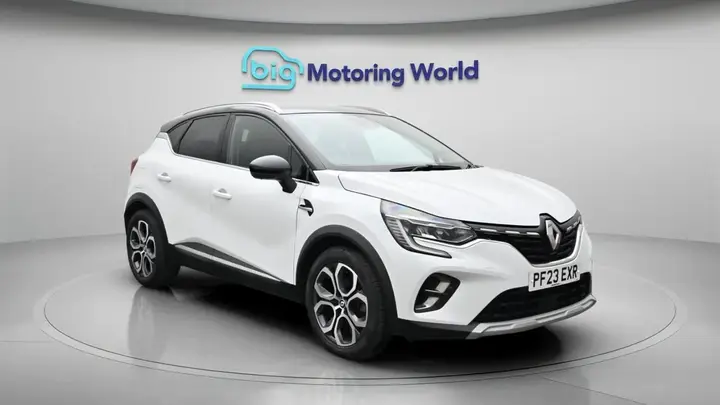 Renault Captur 2023 photo 2