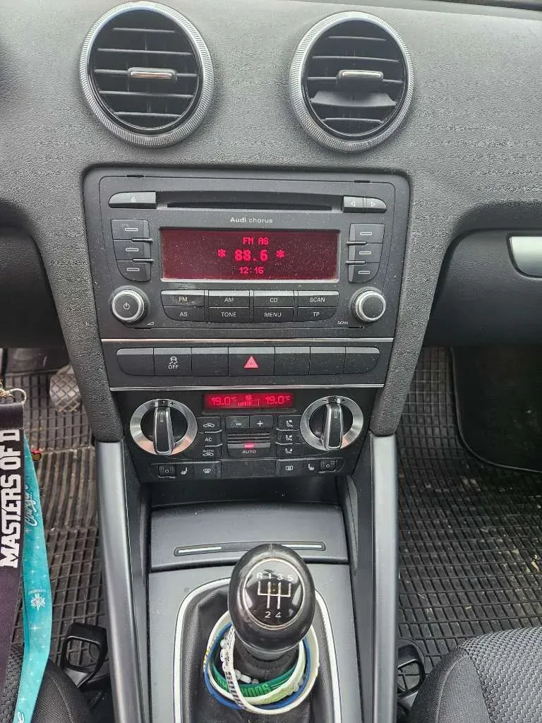 Audi A3 2011 photo 3