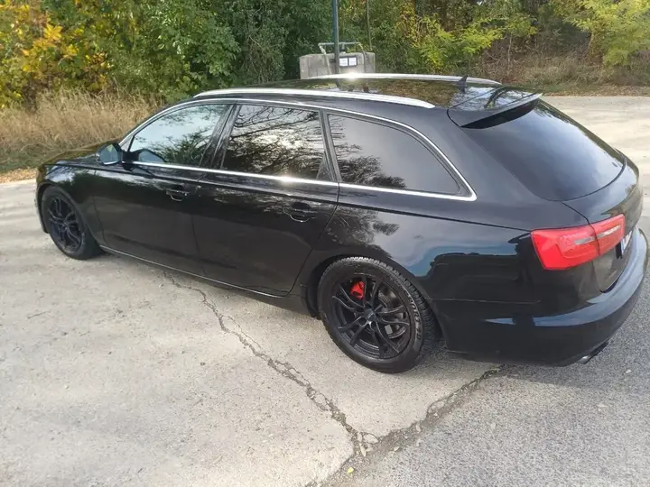Audi A6 Avant 2012 photo 3